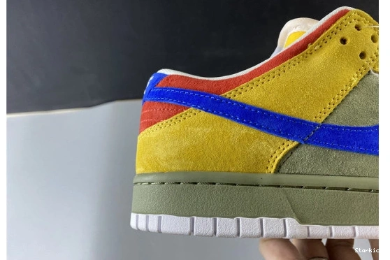 N 313170-341 Stuff Puff Nike SB Dunk Low 1219